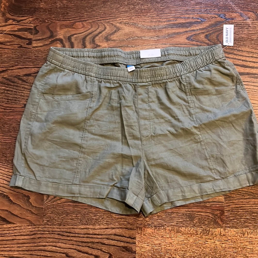 Old Navy Green Linen Shorts NWT Size XL 792010-02-1